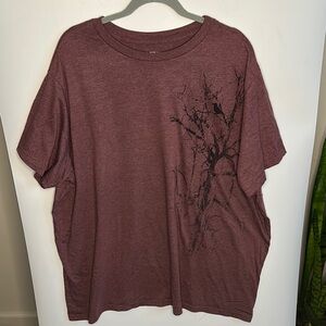 Apt. 9 Graphic Tee in Maroon